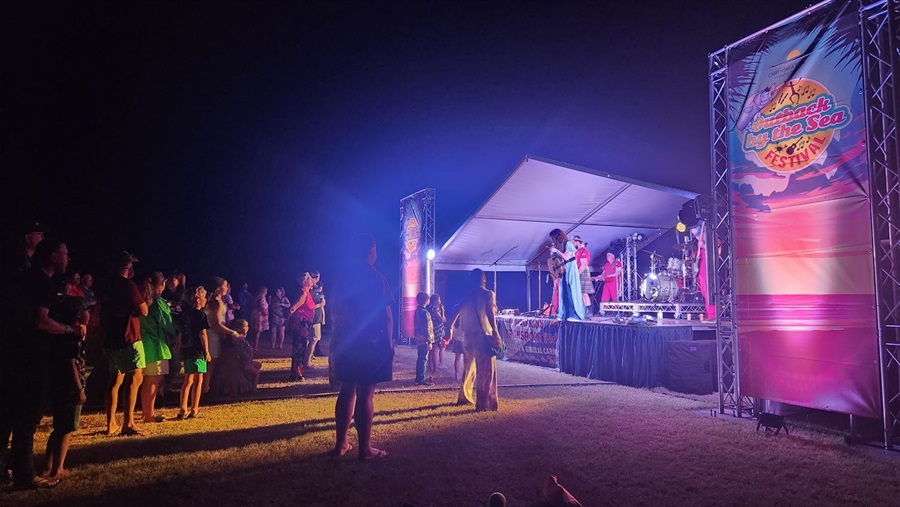 Outback-By-The-Sea-Concert.jpg